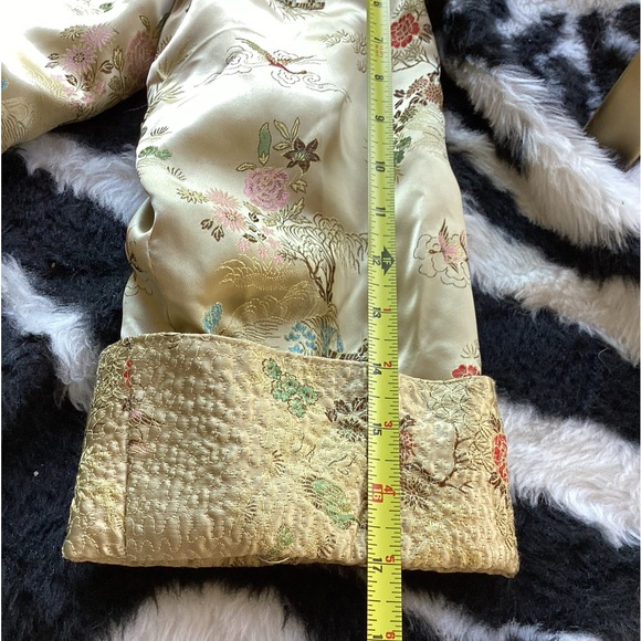 Vintage Chinoiserie Gold Brocade Long Coat. (Mc) - Picture 8 of 9
